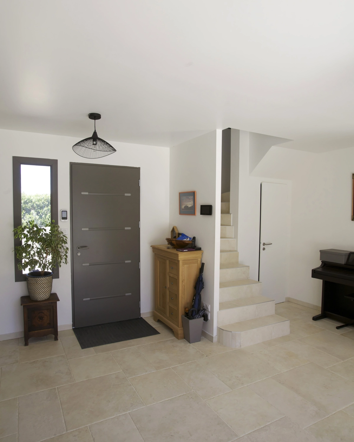 La vaste entrée